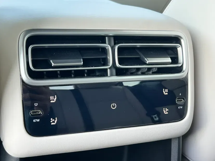 2025 Li L6 Range Extended 154HP L4 REEV,autocango,china used car exporter,china ev exporter,chinese used car exporter,chinese used ev exporter