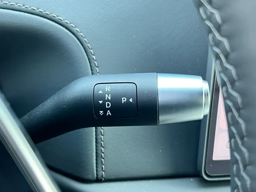 2025 Li L6 Range Extended 154HP L4 REEV,autocango,china used car exporter,china ev exporter,chinese used car exporter,chinese used ev exporter