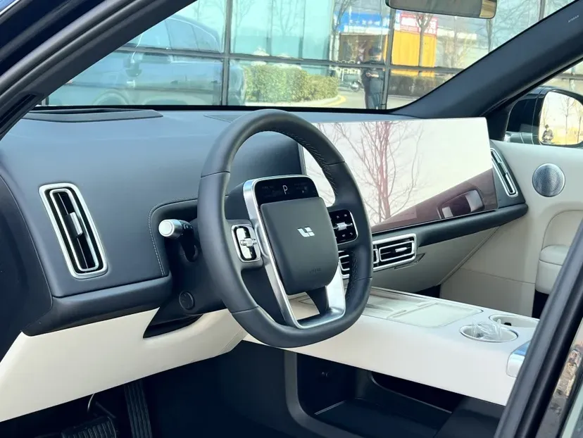 2025 Li L6 Range Extended 154HP L4 REEV,autocango,china used car exporter,china ev exporter,chinese used car exporter,chinese used ev exporter