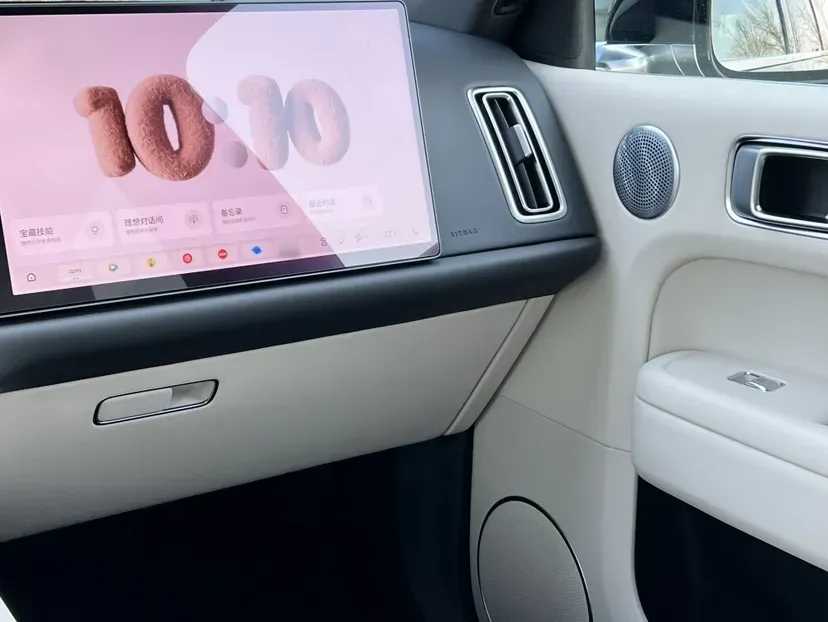 2025 Li L6 Range Extended 154HP L4 REEV,autocango,china used car exporter,china ev exporter,chinese used car exporter,chinese used ev exporter