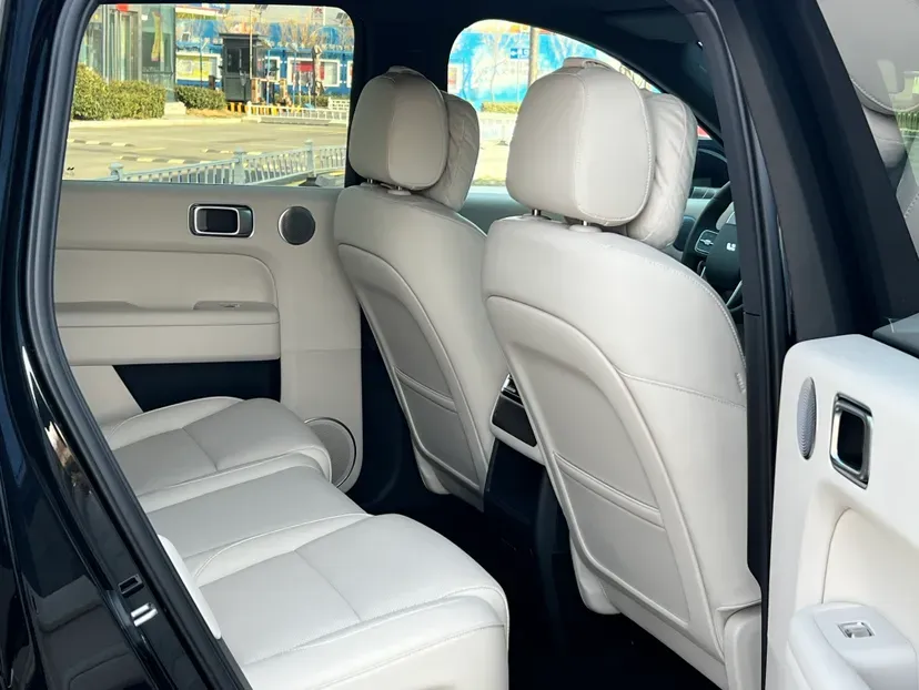 2025 Li L6 Range Extended 154HP L4 REEV,autocango,china used car exporter,china ev exporter,chinese used car exporter,chinese used ev exporter