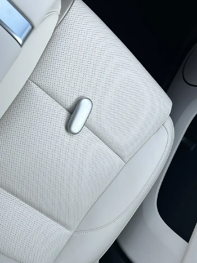 2025 Li L6 Range Extended 154HP L4 REEV,autocango,china used car exporter,china ev exporter,chinese used car exporter,chinese used ev exporter