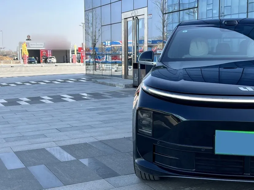 2025 Li L6 Range Extended 154HP L4 REEV,autocango,china used car exporter,china ev exporter,chinese used car exporter,chinese used ev exporter