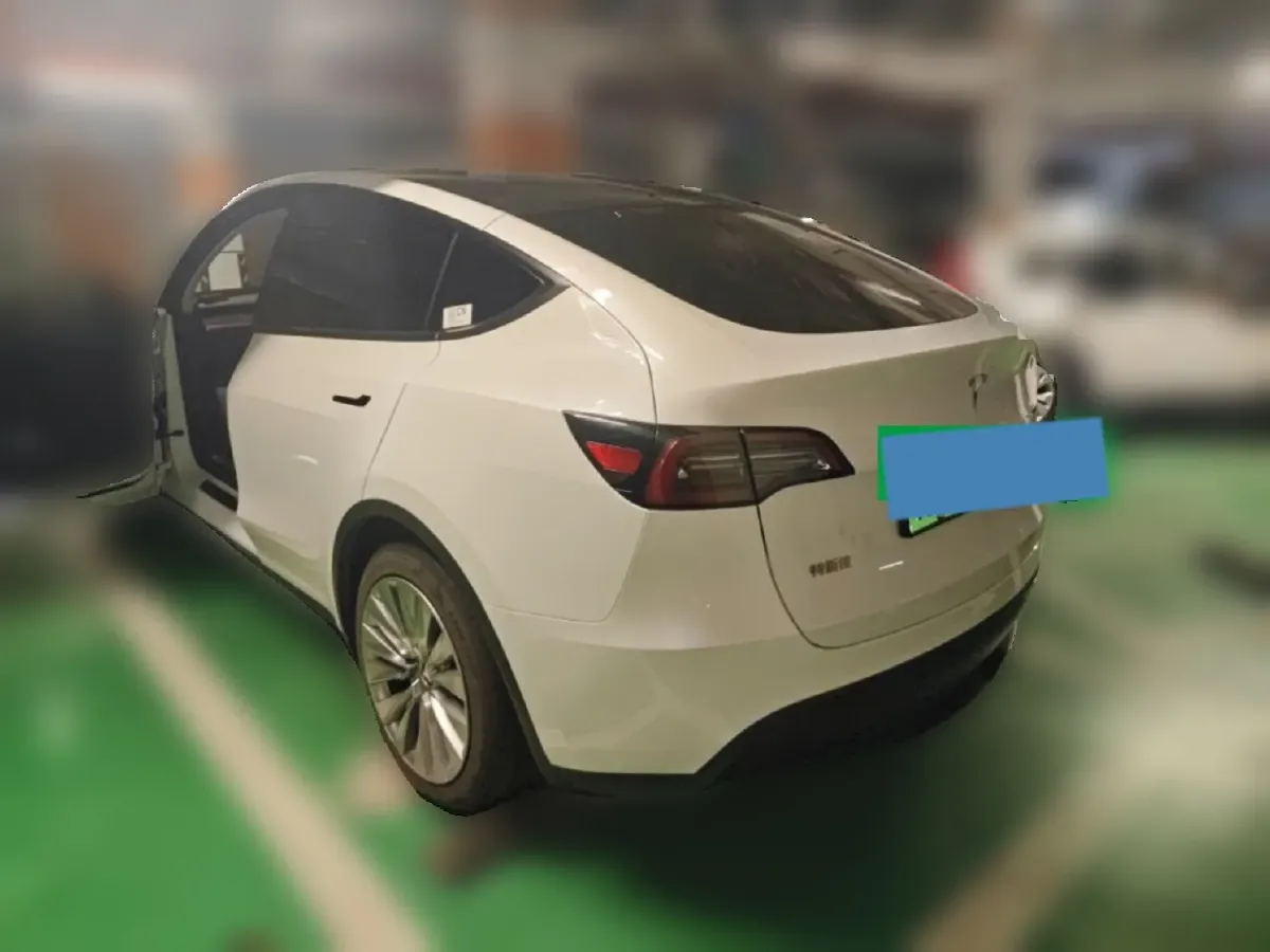 2024 Tesla Model Y BEV 60KWH,autocango,china used car exporter,china ev exporter,chinese used car exporter,chinese used ev exporter