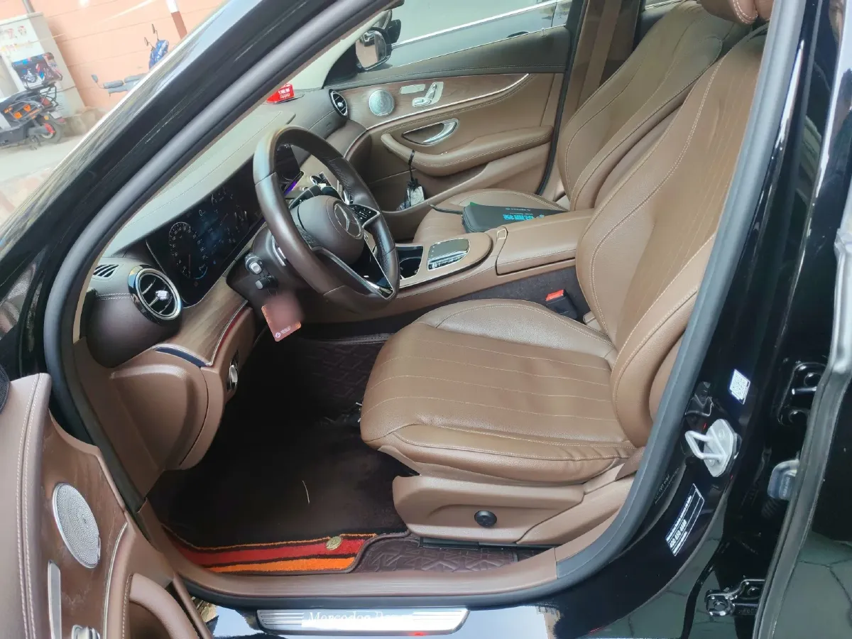 2021 Mercedes-Benz E Class 2.0T 258HP L4 9AT,autocango,china used car exporter,china ev exporter,chinese used car exporter,chinese used ev exporter