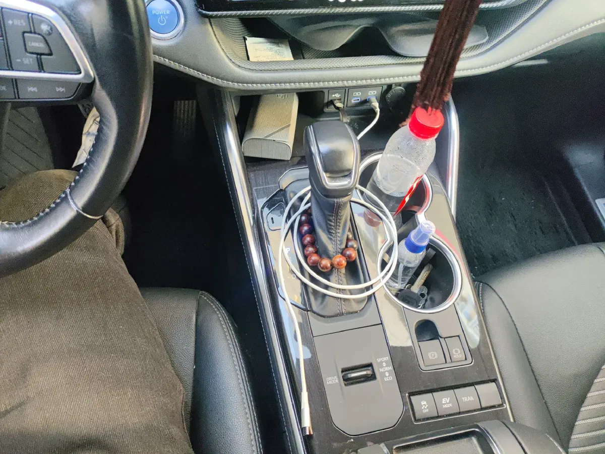 2021 Toyota Crown Kluger 2.5L 192HP L4 E-CVT Hybrid,autocango,china used car exporter,china ev exporter,chinese used car exporter,chinese used ev exporter