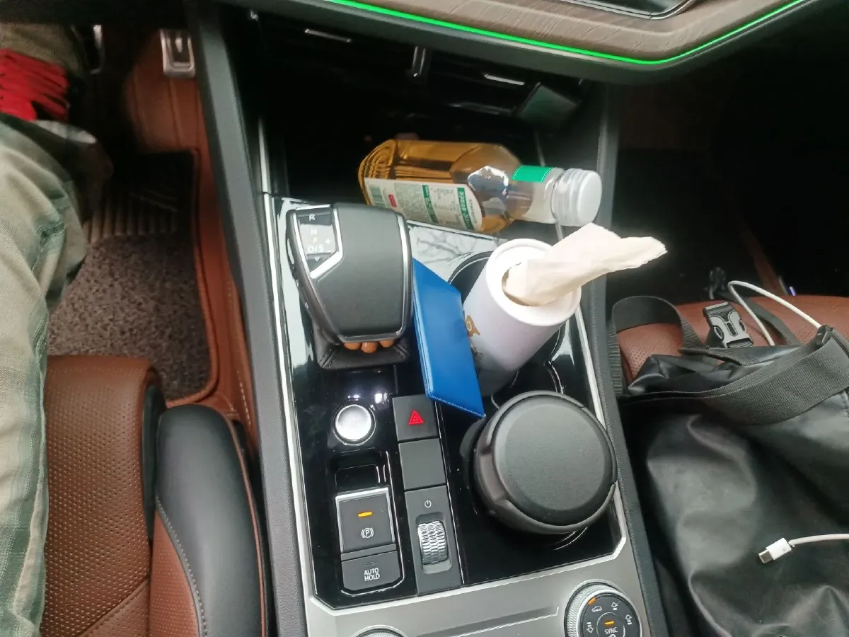 2019 Volkswagen Touareg 3.0T 340HP V6 8AT,autocango,china used car exporter,china ev exporter,chinese used car exporter,chinese used ev exporter