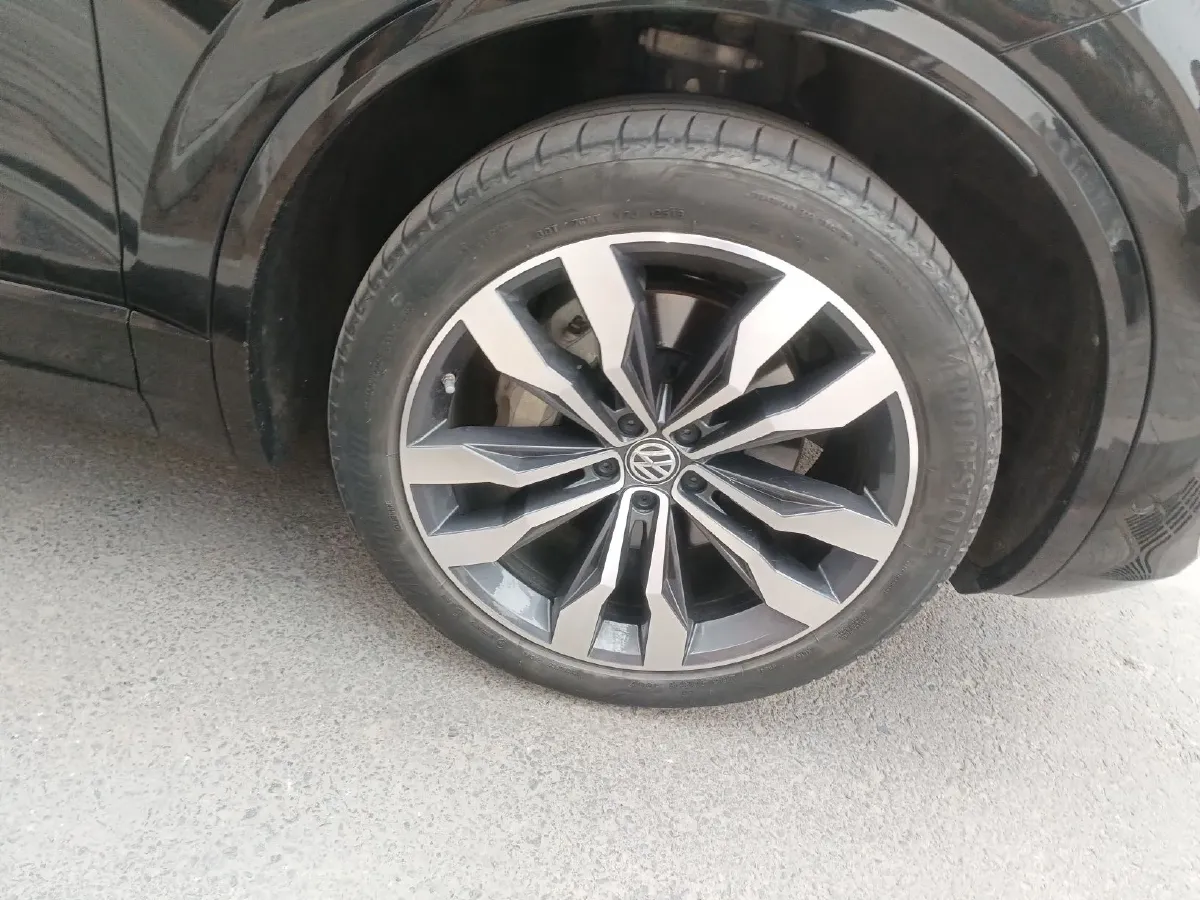 2019 Volkswagen Touareg 3.0T 340HP V6 8AT,autocango,china used car exporter,china ev exporter,chinese used car exporter,chinese used ev exporter