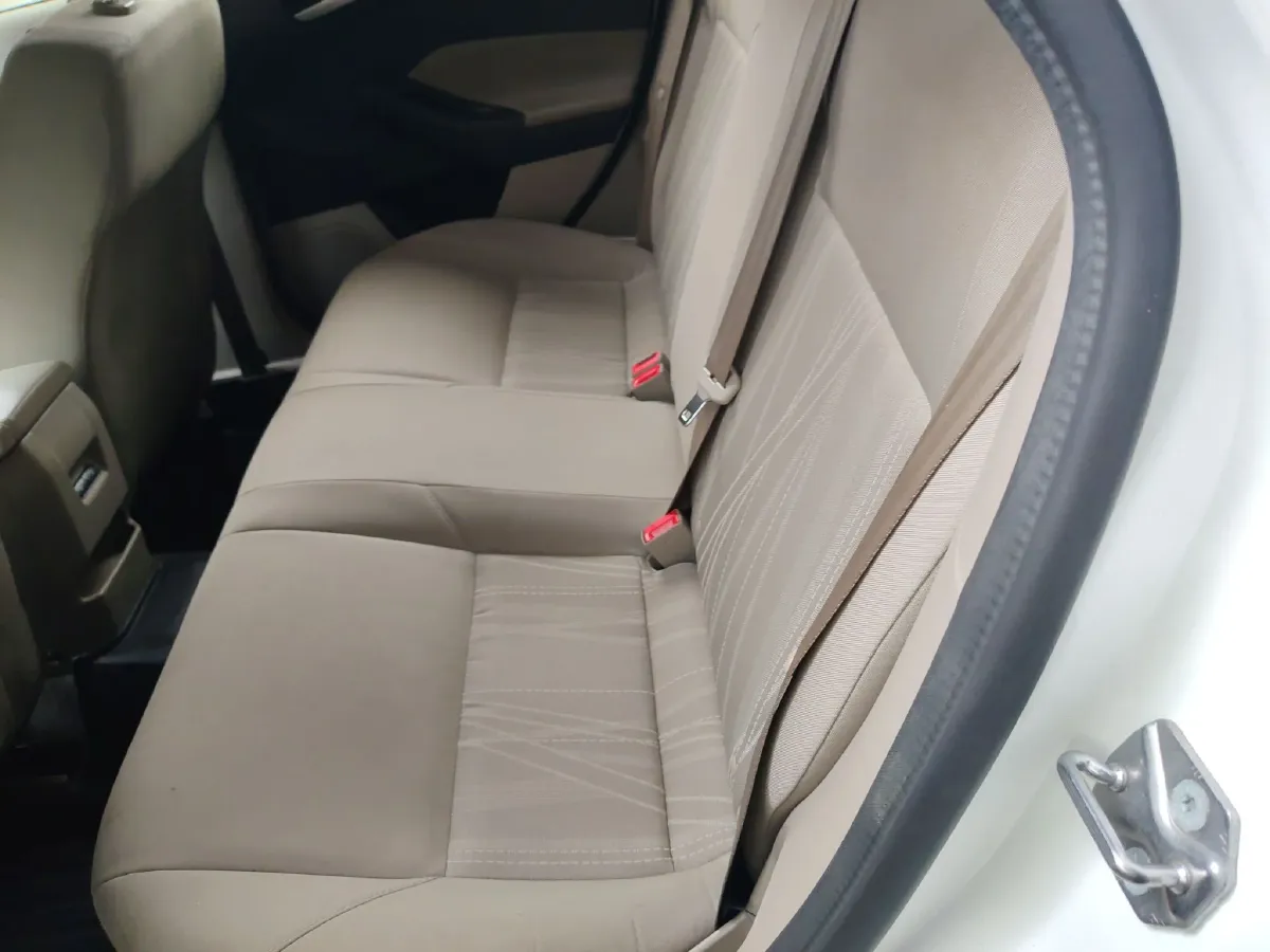 2017 Ford Focus 1.6L 125HP L4 6DCT,autocango,china used car exporter,china ev exporter,chinese used car exporter,chinese used ev exporter