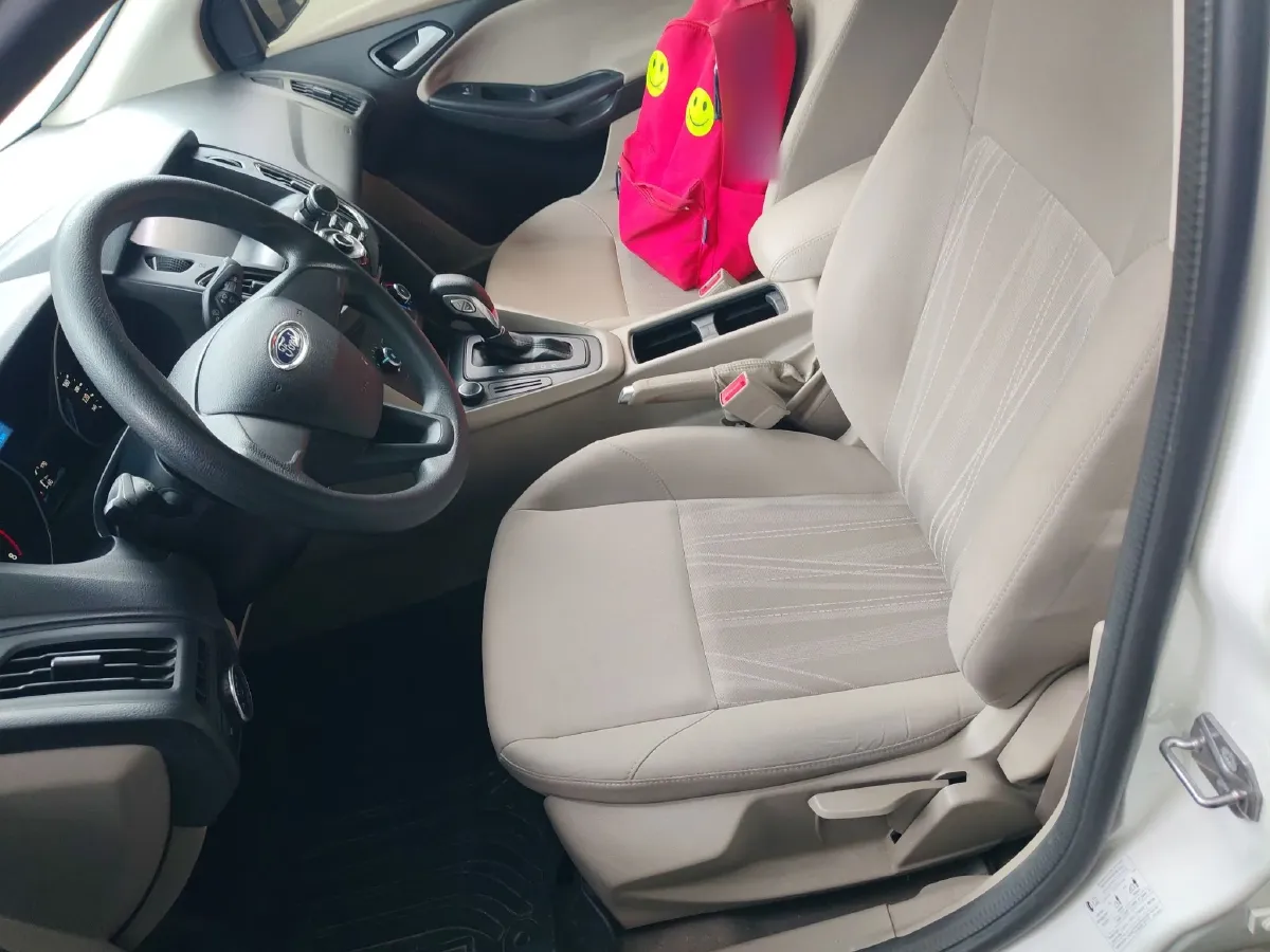 2017 Ford Focus 1.6L 125HP L4 6DCT,autocango,china used car exporter,china ev exporter,chinese used car exporter,chinese used ev exporter