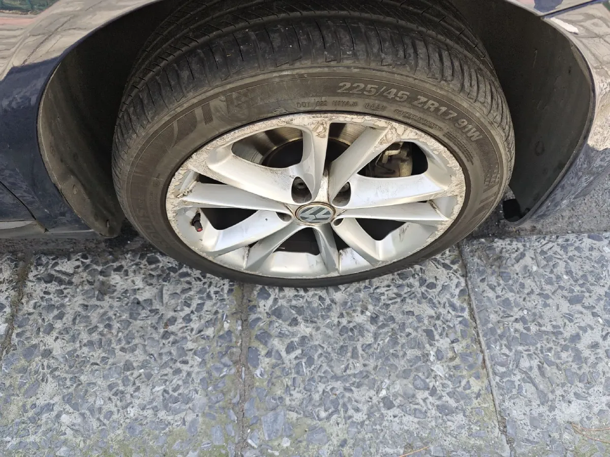 2011 Volkswagen Scirocco 2.0T 211HP L4 6DCT,autocango,china used car exporter,china ev exporter,chinese used car exporter,chinese used ev exporter