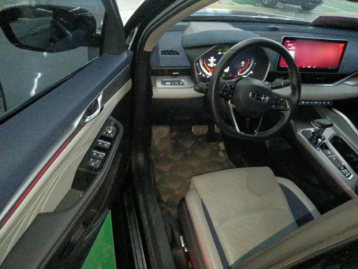 2021 Chery Tiggo 8 Plus 1.6T 197HP L4 7DCT,autocango,china used car exporter,china ev exporter,chinese used car exporter,chinese used ev exporter