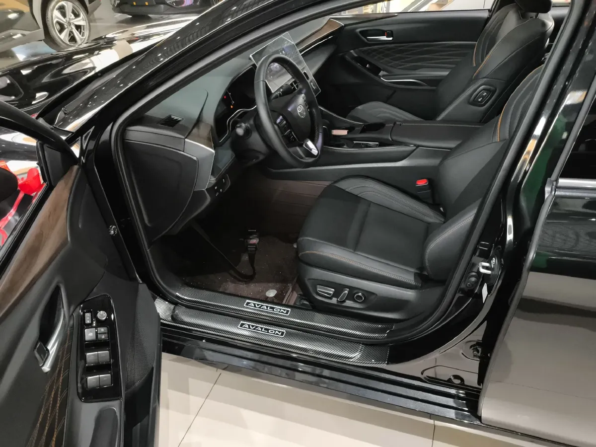 2024 Toyota Avalon 2.0L 152HP L4 E-CVT Hybrid,autocango,china used car exporter,china ev exporter,chinese used car exporter,chinese used ev exporter