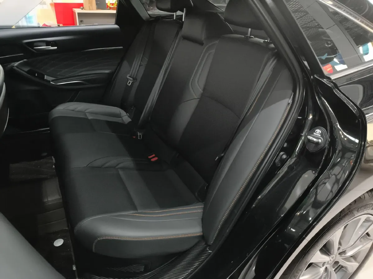 2024 Toyota Avalon 2.0L 152HP L4 E-CVT Hybrid,autocango,china used car exporter,china ev exporter,chinese used car exporter,chinese used ev exporter