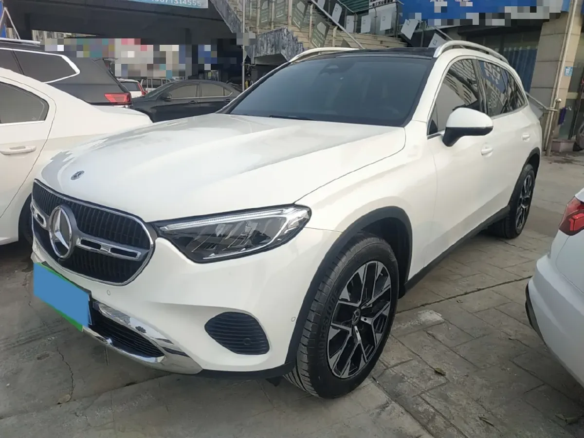 2023 Mercedes-Benz GLC Class 2.0T 204HP L4 9AT,autocango,china used car exporter,china ev exporter,chinese used car exporter,chinese used ev exporter
