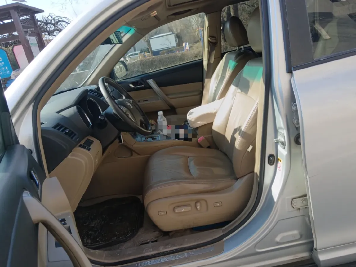 2009 Toyota Highlander 2.7L 190HP L4 6AT,autocango,china used car exporter,china ev exporter,chinese used car exporter,chinese used ev exporter