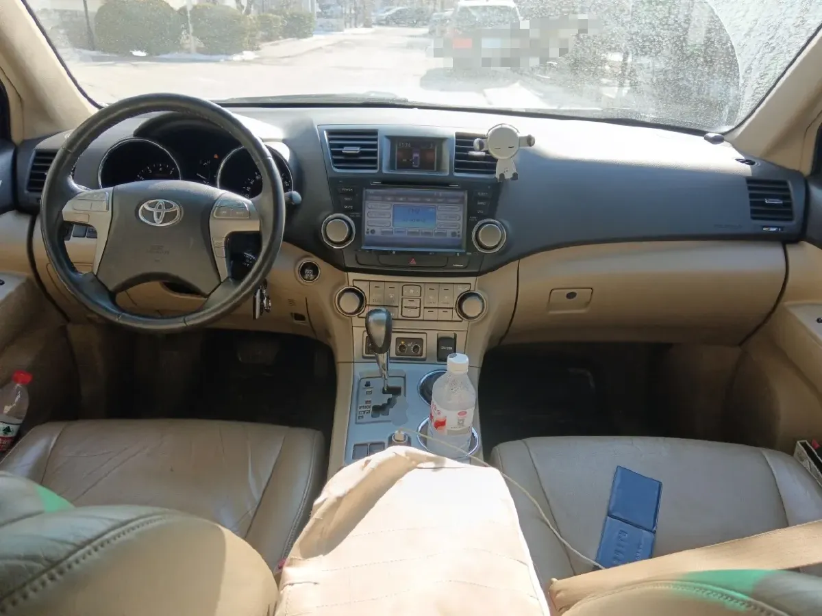 2009 Toyota Highlander 2.7L 190HP L4 6AT,autocango,china used car exporter,china ev exporter,chinese used car exporter,chinese used ev exporter