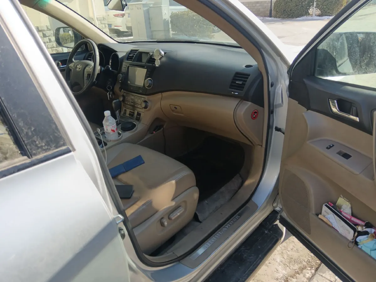 2009 Toyota Highlander 2.7L 190HP L4 6AT,autocango,china used car exporter,china ev exporter,chinese used car exporter,chinese used ev exporter