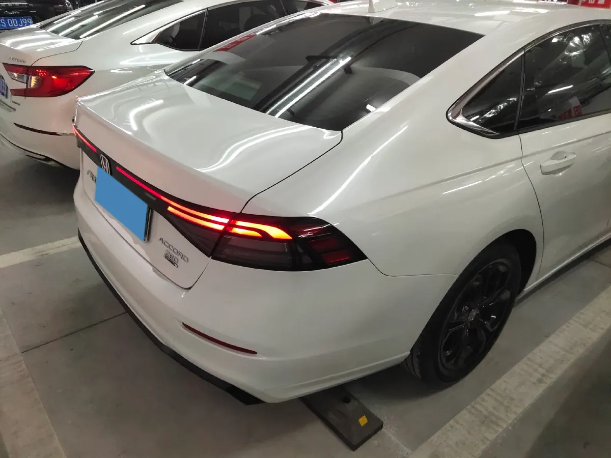 2025 Honda Accord 1.5T 192HP L4 CVT,autocango,china used car exporter,china ev exporter,chinese used car exporter,chinese used ev exporter