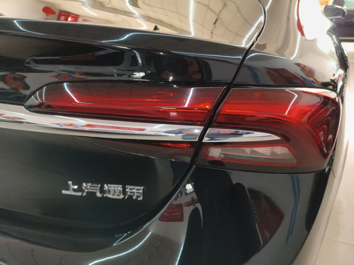 2022 HongQi HS7 2.0T 252HP L4 7DCT,autocango,china used car exporter,china ev exporter,chinese used car exporter,chinese used ev exporter