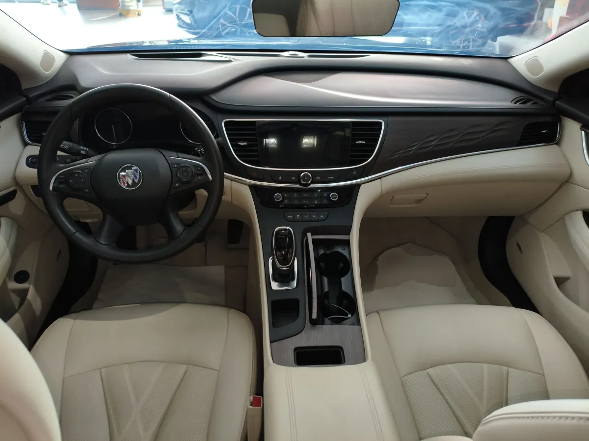 2022 HongQi HS7 2.0T 252HP L4 7DCT,autocango,china used car exporter,china ev exporter,chinese used car exporter,chinese used ev exporter