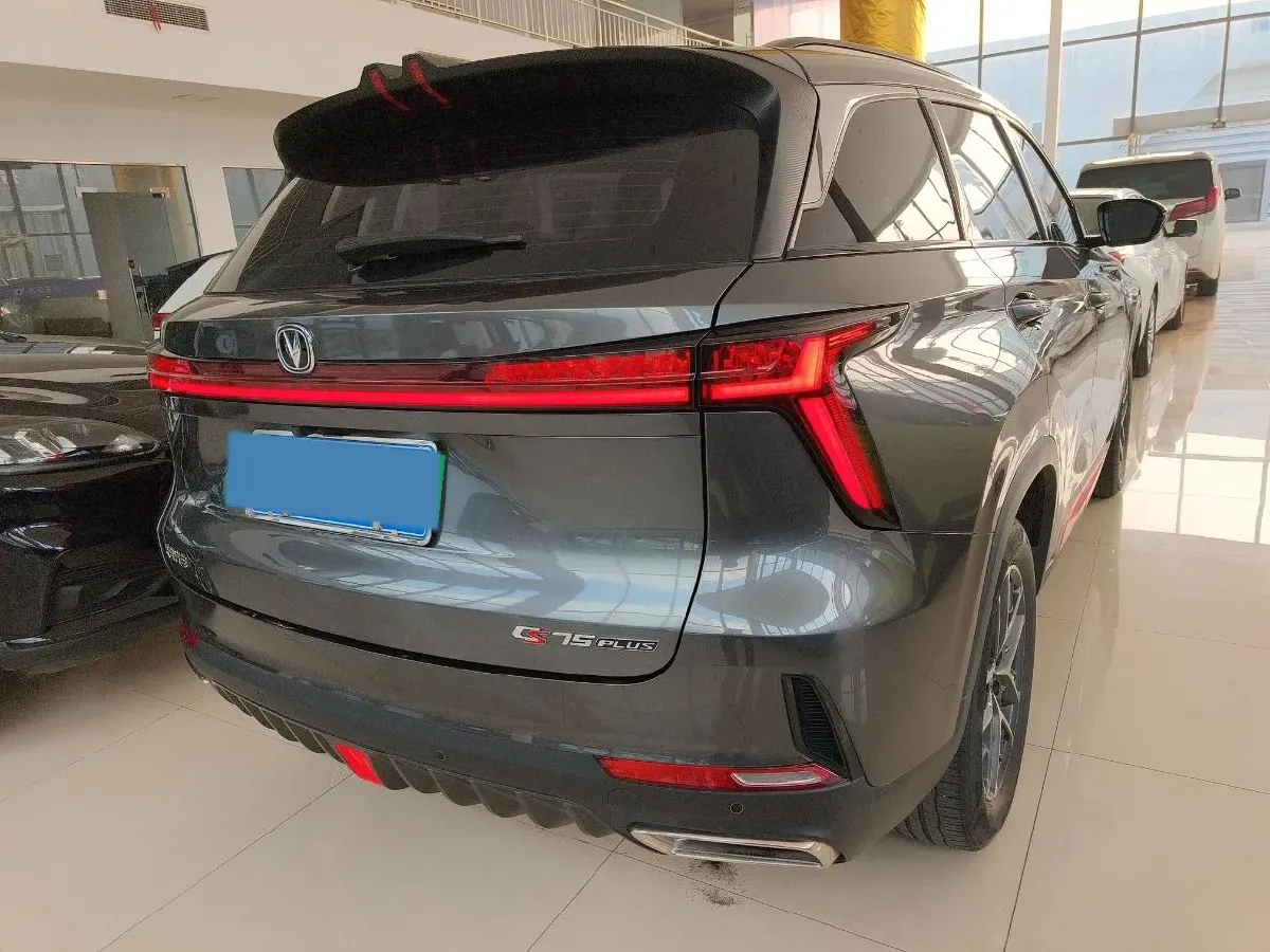 2022 ChangAn CS75 Plus 2.0T 233HP L4 8AT,autocango,china used car exporter,china ev exporter,chinese used car exporter,chinese used ev exporter