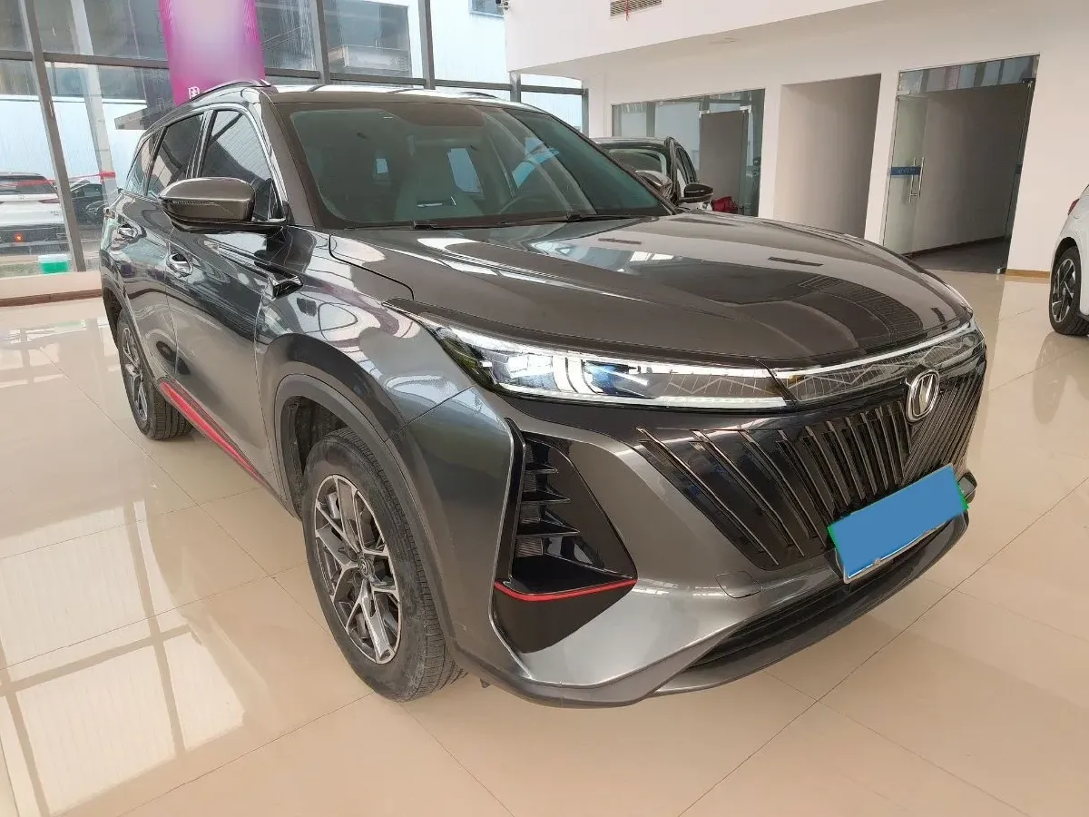 2022 ChangAn CS75 Plus 2.0T 233HP L4 8AT,autocango,china used car exporter,china ev exporter,chinese used car exporter,chinese used ev exporter