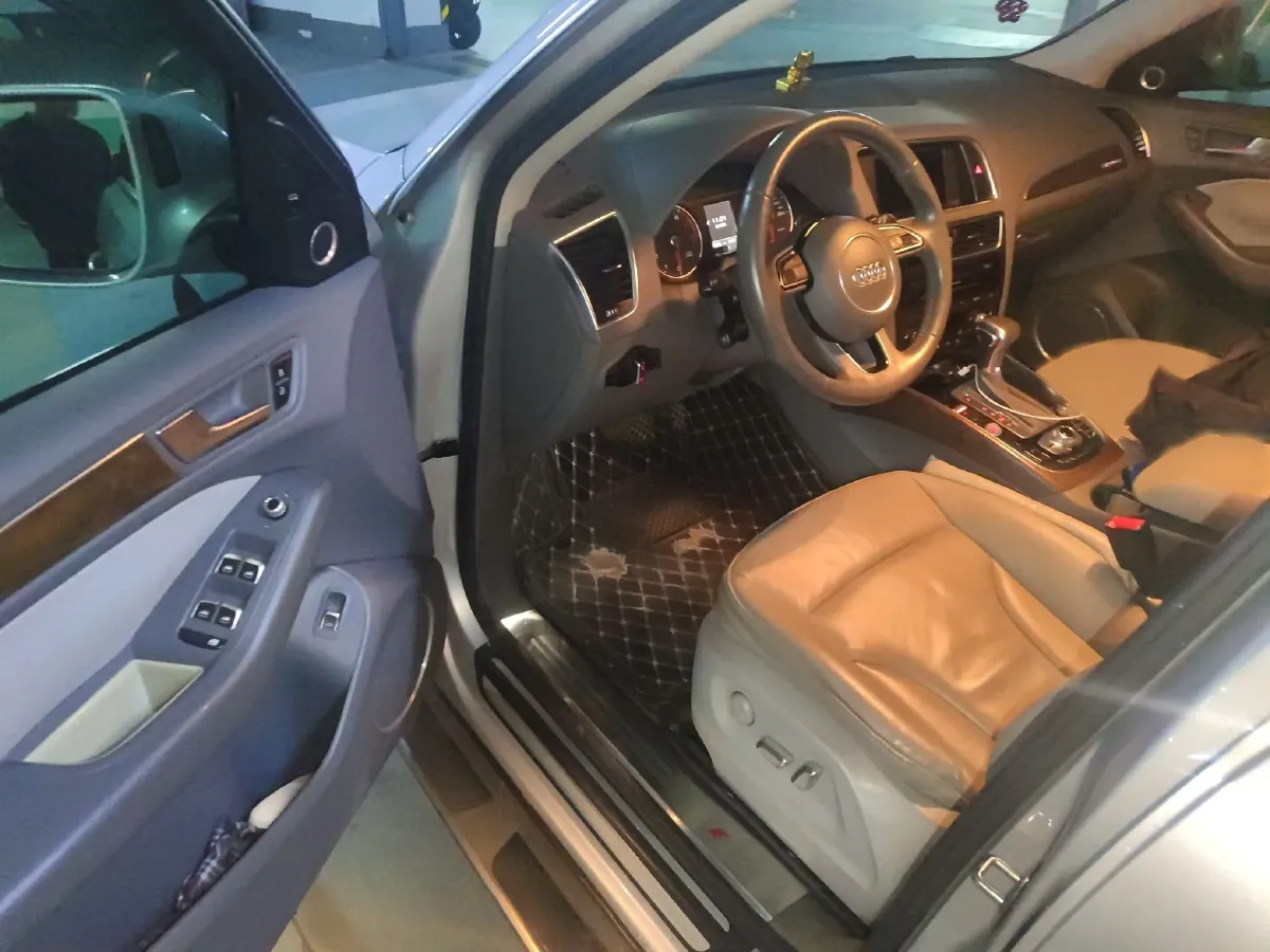 2013 Audi Q5 2.0T 211HP L4 8AT,autocango,china used car exporter,china ev exporter,chinese used car exporter,chinese used ev exporter
