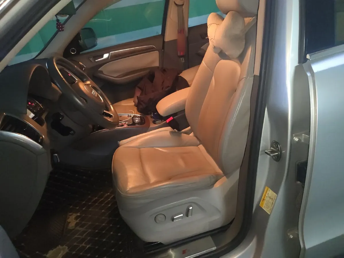 2013 Audi Q5 2.0T 211HP L4 8AT,autocango,china used car exporter,china ev exporter,chinese used car exporter,chinese used ev exporter