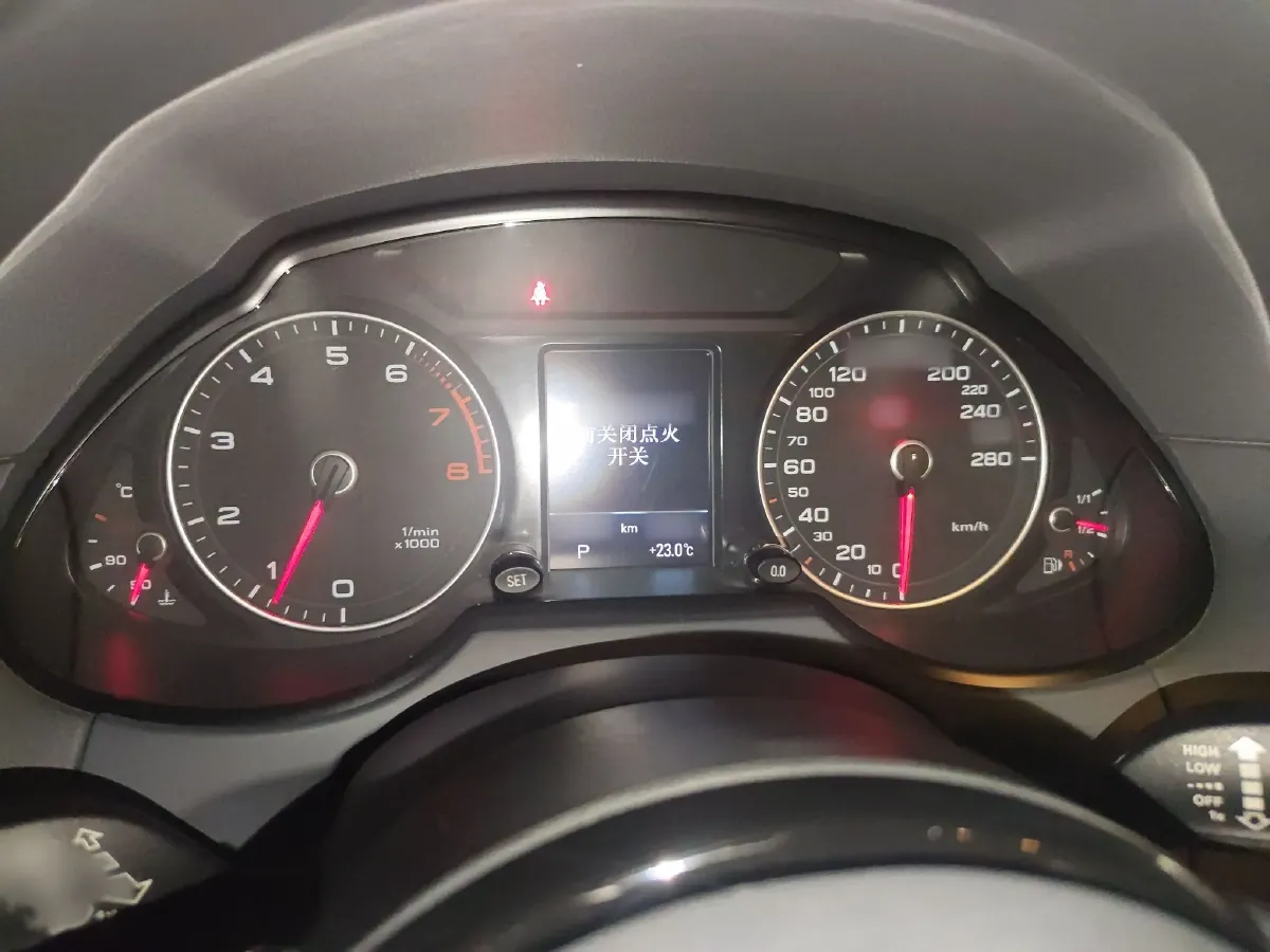 2013 Audi Q5 2.0T 211HP L4 8AT,autocango,china used car exporter,china ev exporter,chinese used car exporter,chinese used ev exporter