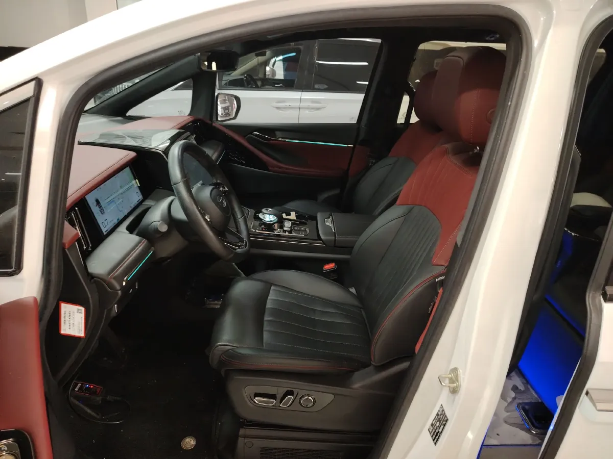 2023 GAC Trumpchi M8 2.0T 252HP L4 8AT,autocango,china used car exporter,china ev exporter,chinese used car exporter,chinese used ev exporter