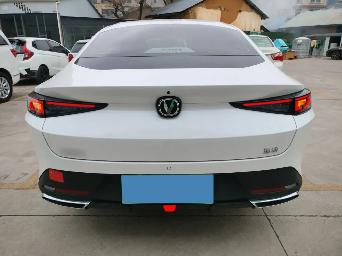 2024 ChangAn Eado 1.5T 170HP L4 7DCT,autocango,china used car exporter,china ev exporter,chinese used car exporter,chinese used ev exporter