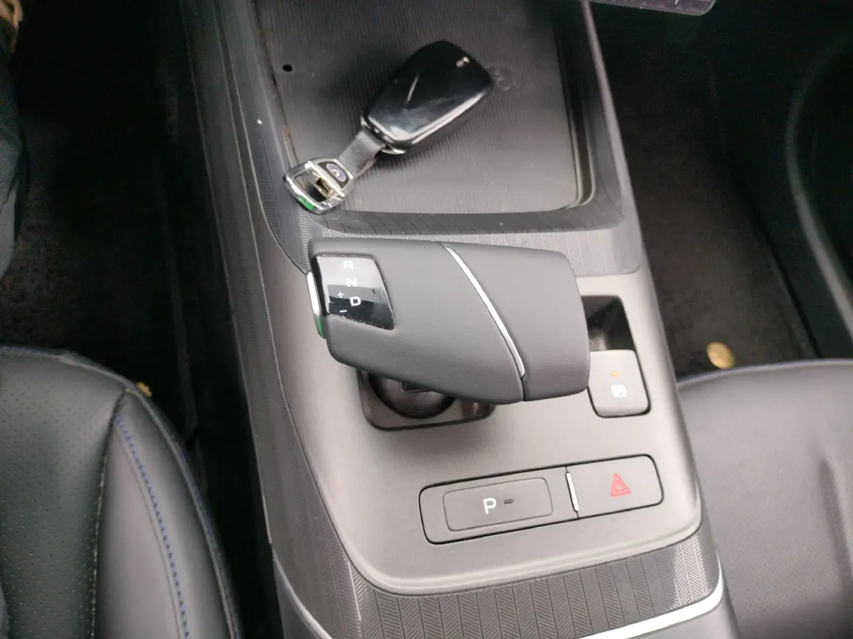 2024 ChangAn Eado 1.5T 170HP L4 7DCT,autocango,china used car exporter,china ev exporter,chinese used car exporter,chinese used ev exporter