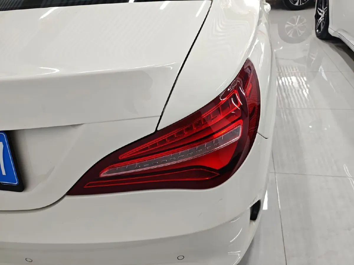 2017 Mercedes-Benz CLA Class 1.6T 156HP L4 7DCT,autocango,china used car exporter,china ev exporter,chinese used car exporter,chinese used ev exporter
