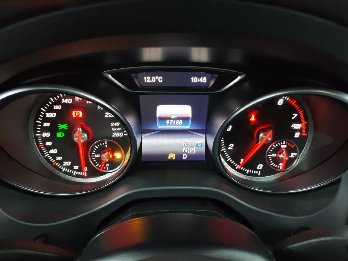 2017 Mercedes-Benz CLA Class 1.6T 156HP L4 7DCT,autocango,china used car exporter,china ev exporter,chinese used car exporter,chinese used ev exporter