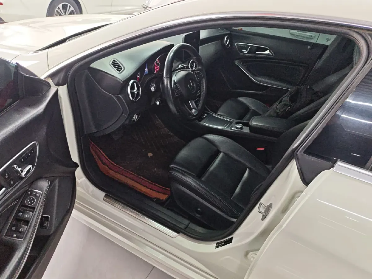 2017 Mercedes-Benz CLA Class 1.6T 156HP L4 7DCT,autocango,china used car exporter,china ev exporter,chinese used car exporter,chinese used ev exporter