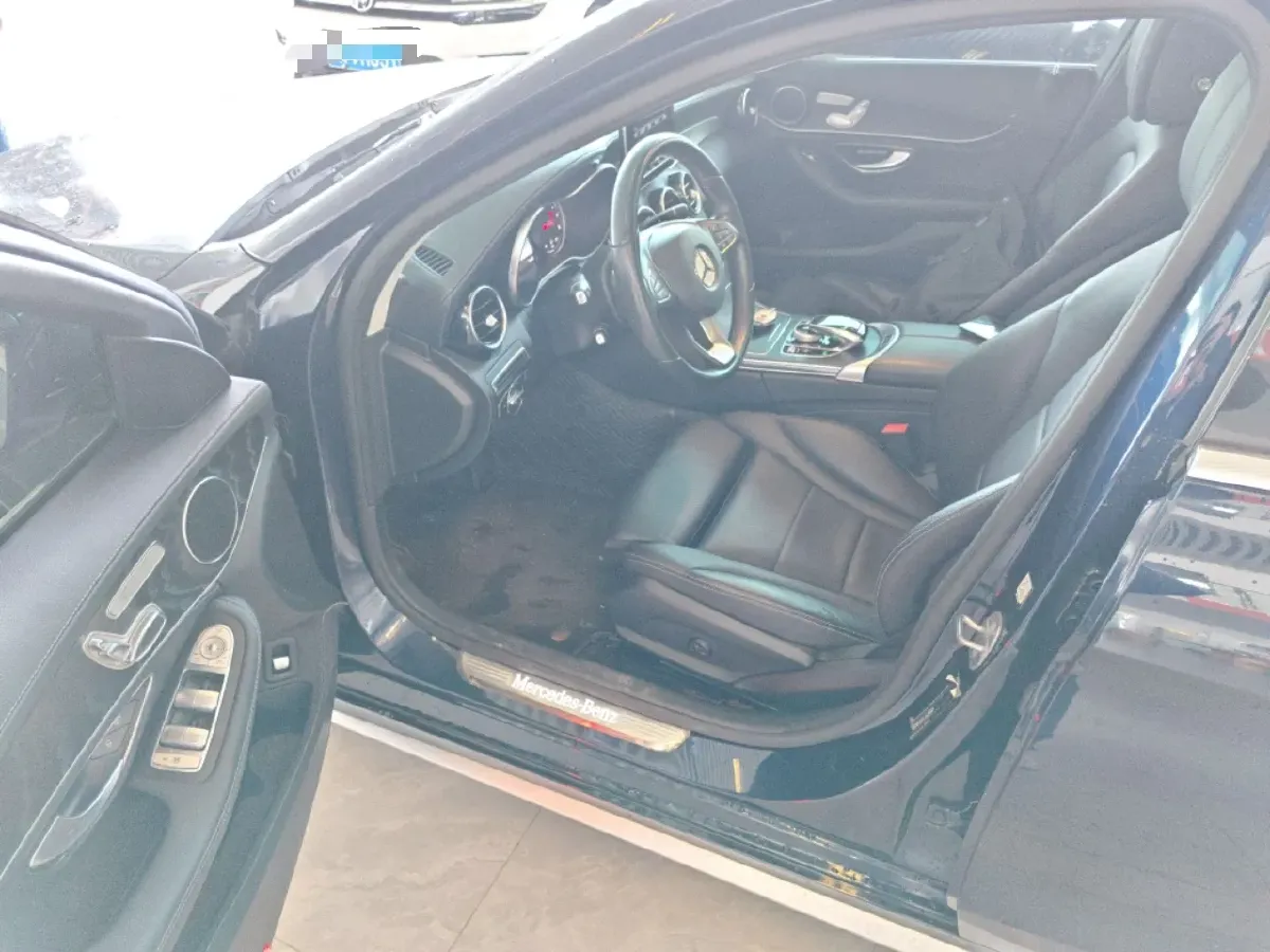 2017 Mercedes-Benz C Class 2.0T 184HP L4 9AT,autocango,china used car exporter,china ev exporter,chinese used car exporter,chinese used ev exporter