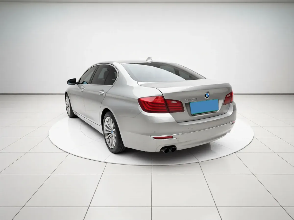 2014 BMW 5 Series 2.0T 218HP L4 8AT,autocango,china used car exporter,china ev exporter,chinese used car exporter,chinese used ev exporter