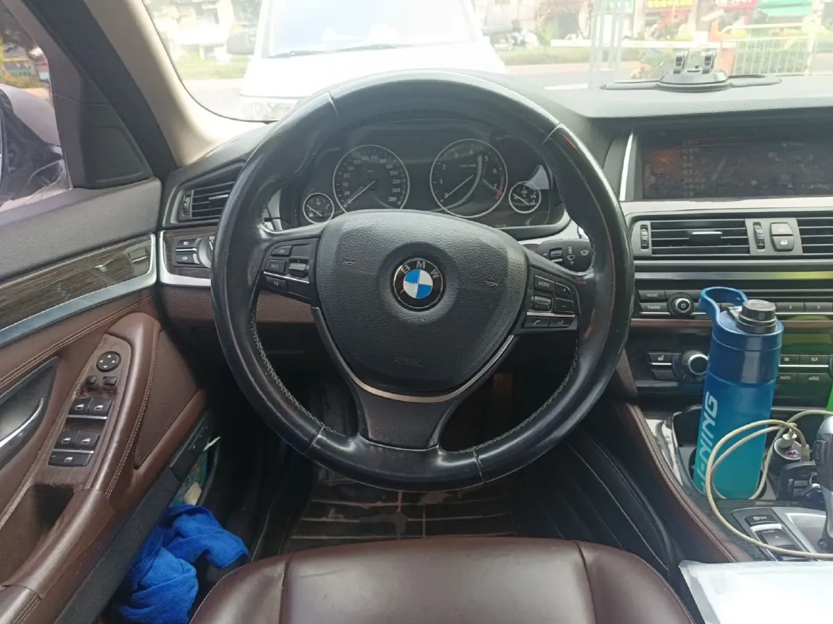 2014 BMW 5 Series 2.0T 218HP L4 8AT,autocango,china used car exporter,china ev exporter,chinese used car exporter,chinese used ev exporter