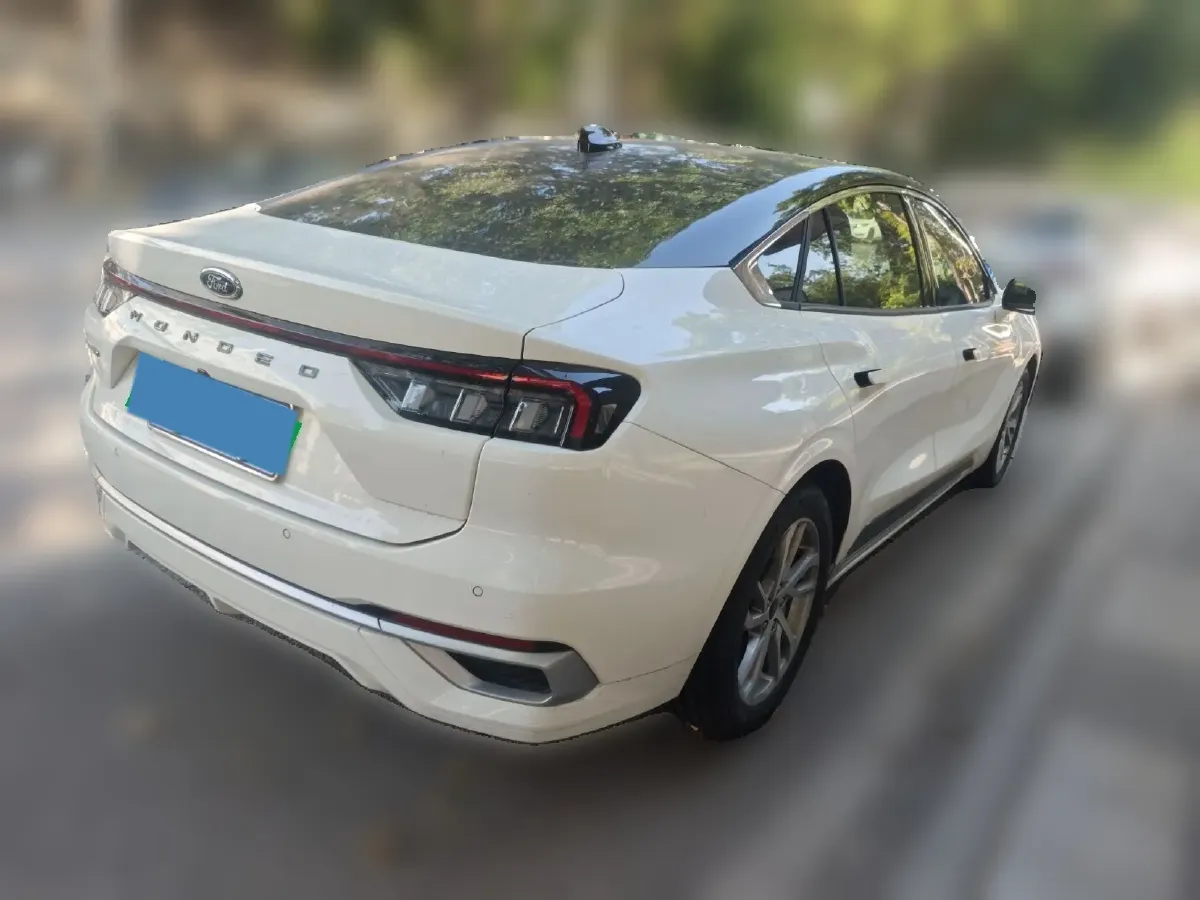 2022 Ford Mondeo 2.0T 238HP L4 8AT,autocango,china used car exporter,china ev exporter,chinese used car exporter,chinese used ev exporter