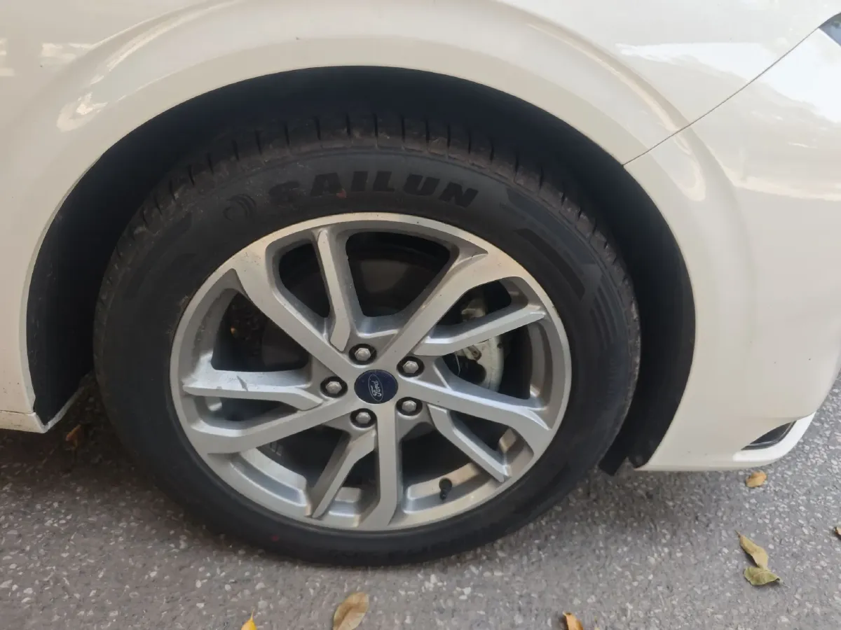 2022 Ford Mondeo 2.0T 238HP L4 8AT,autocango,china used car exporter,china ev exporter,chinese used car exporter,chinese used ev exporter