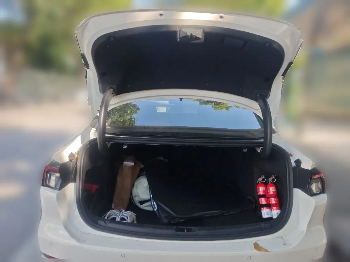 2022 Ford Mondeo 2.0T 238HP L4 8AT,autocango,china used car exporter,china ev exporter,chinese used car exporter,chinese used ev exporter