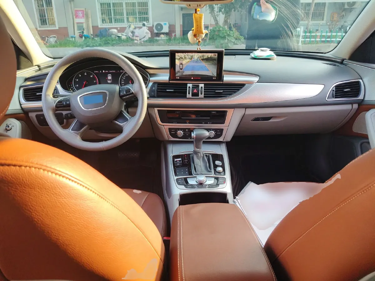 2015 Audi A6L 2.0T 180HP L4 CVT,autocango,china used car exporter,china ev exporter,chinese used car exporter,chinese used ev exporter