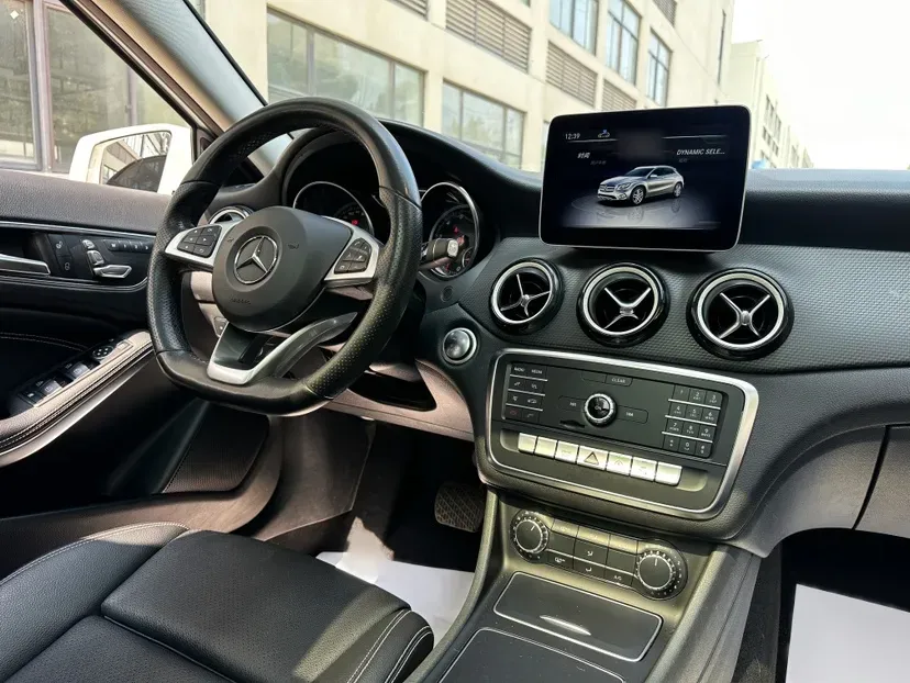 2019 Mercedes-Benz GLA Class 1.6T 156HP L4 7DCT,autocango,china used car exporter,china ev exporter,chinese used car exporter,chinese used ev exporter