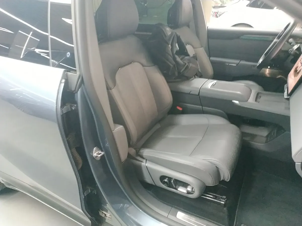 2025 Zeekr 7X BEV 75KWH,autocango,china used car exporter,china ev exporter,chinese used car exporter,chinese used ev exporter