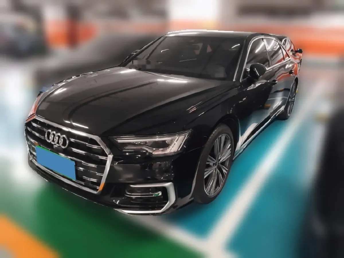 2025 Audi A6L 2.0T 245HP L4 7DCT,autocango,china used car exporter,china ev exporter,chinese used car exporter,chinese used ev exporter