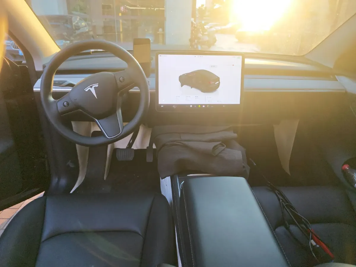 2024 Tesla Model Y BEV 60KWH,autocango,china used car exporter,china ev exporter,chinese used car exporter,chinese used ev exporter