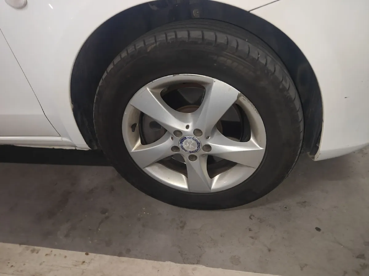 2016 Mercedes-Benz Vito 2.0T 211HP L4 7AT,autocango,china used car exporter,china ev exporter,chinese used car exporter,chinese used ev exporter