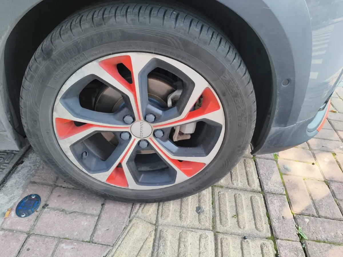 2018 Skoda Karoq 1.4T 150HP L4 7DCT,autocango,china used car exporter,china ev exporter,chinese used car exporter,chinese used ev exporter