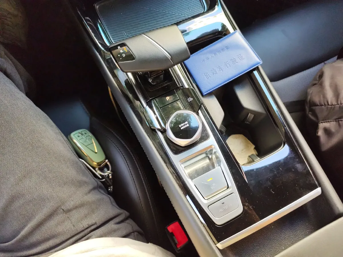 2023 ChangAn Raeton Plus 1.5T 188HP L4 7DCT,autocango,china used car exporter,china ev exporter,chinese used car exporter,chinese used ev exporter